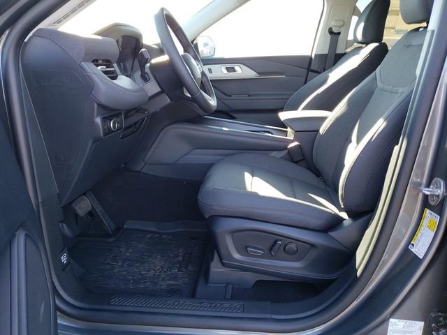 New 2026 Ford Explorer Active image 16