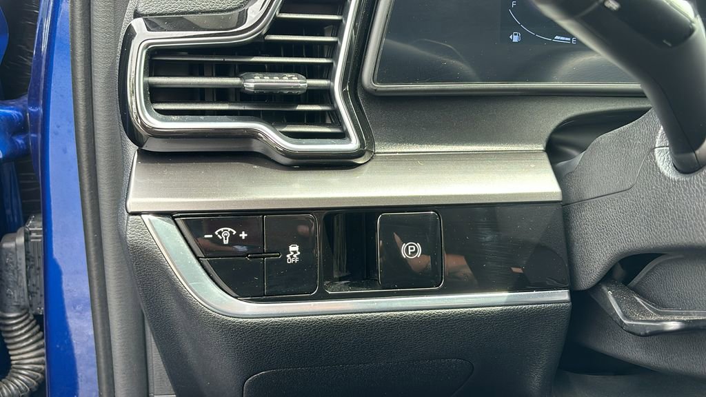 Used 2023 Kia Sportage EX image 15