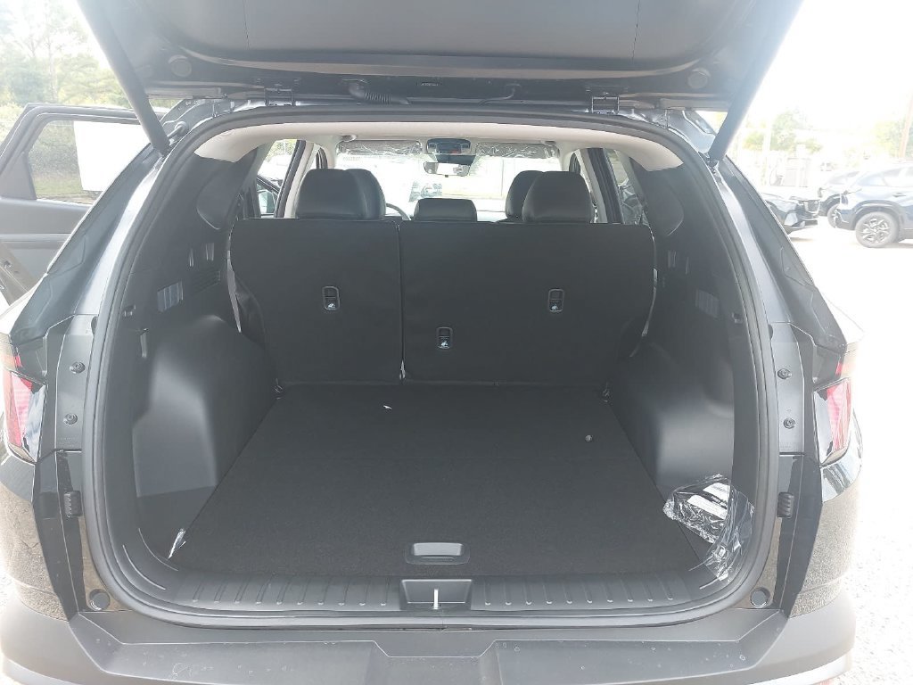 New 2026 Hyundai Tucson SEL Plus FWD image 12