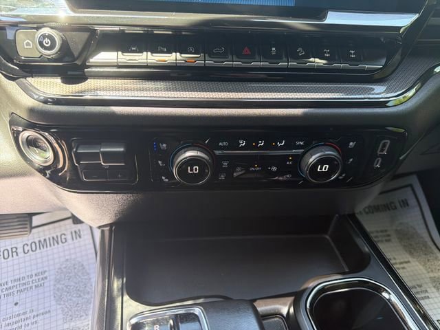 Used 2022 Chevrolet Silverado 1500 ZR2 w/ Technology Package AWD/4WD image 19