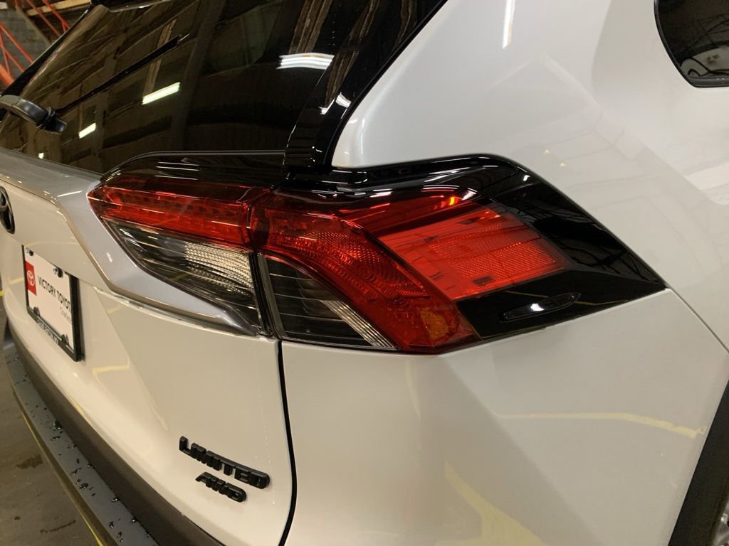 New 2025 Toyota RAV4 Limited image 30