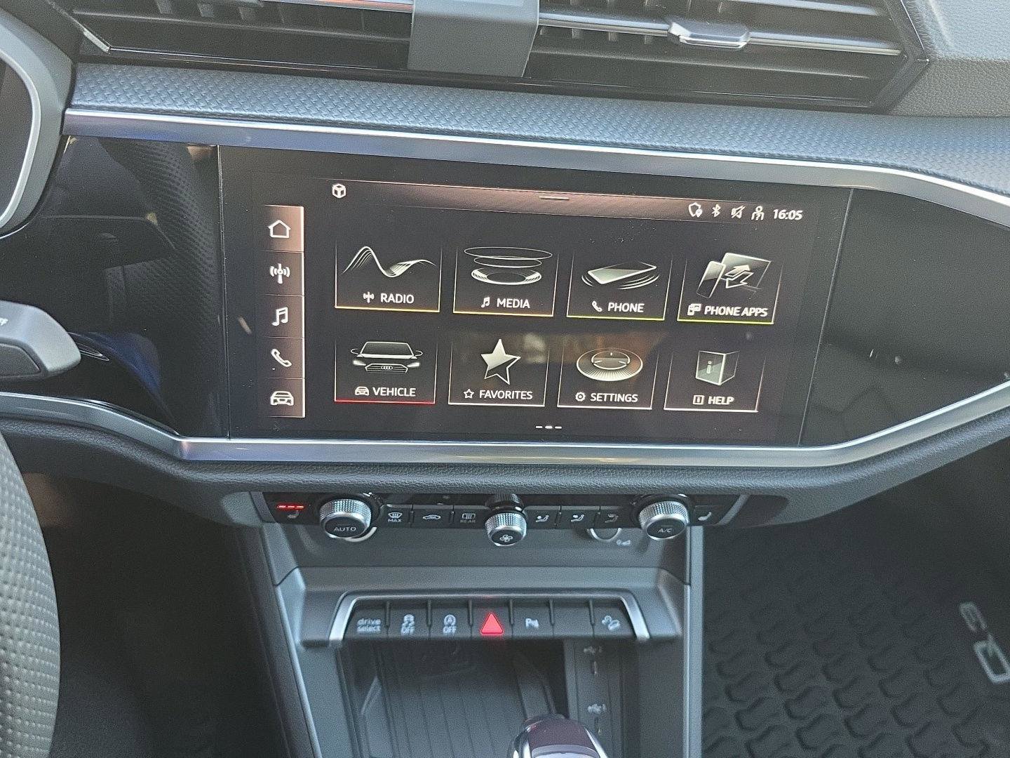 Used 2025 Audi Q3 2.0T Premium Plus w/ Premium Plus Package image 21