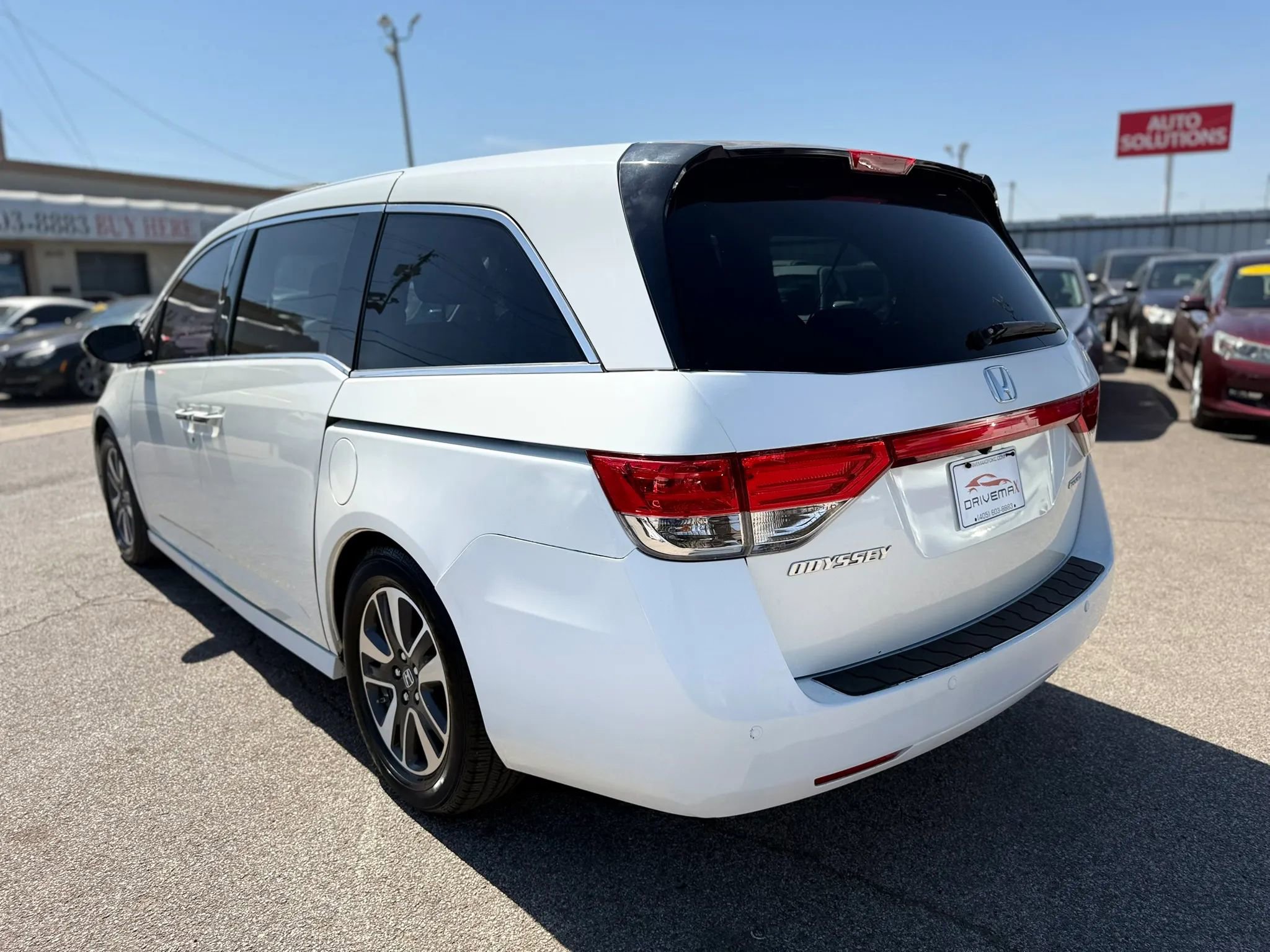 Used 2015 Honda Odyssey Touring image 8