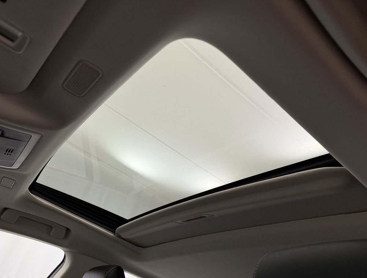 Used 2019 Lexus ES 350 w/ Premium Package FWD image 9