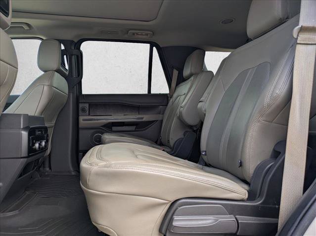 Used 2018 Ford Expedition Limited AWD/4WD image 18