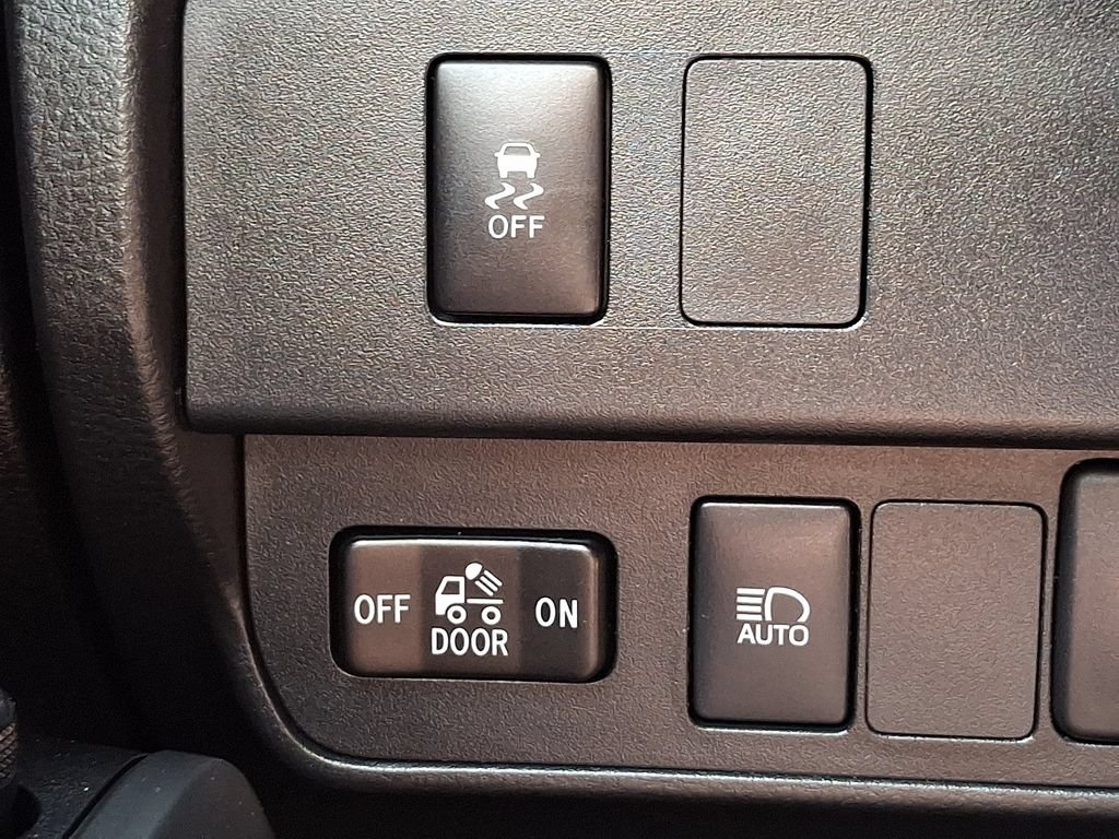 Certified 2023 Toyota Tacoma SR AWD/4WD image 22