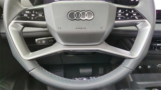 Used 2025 Audi Q6 e-tron Premium w/ Convenience Package image 39