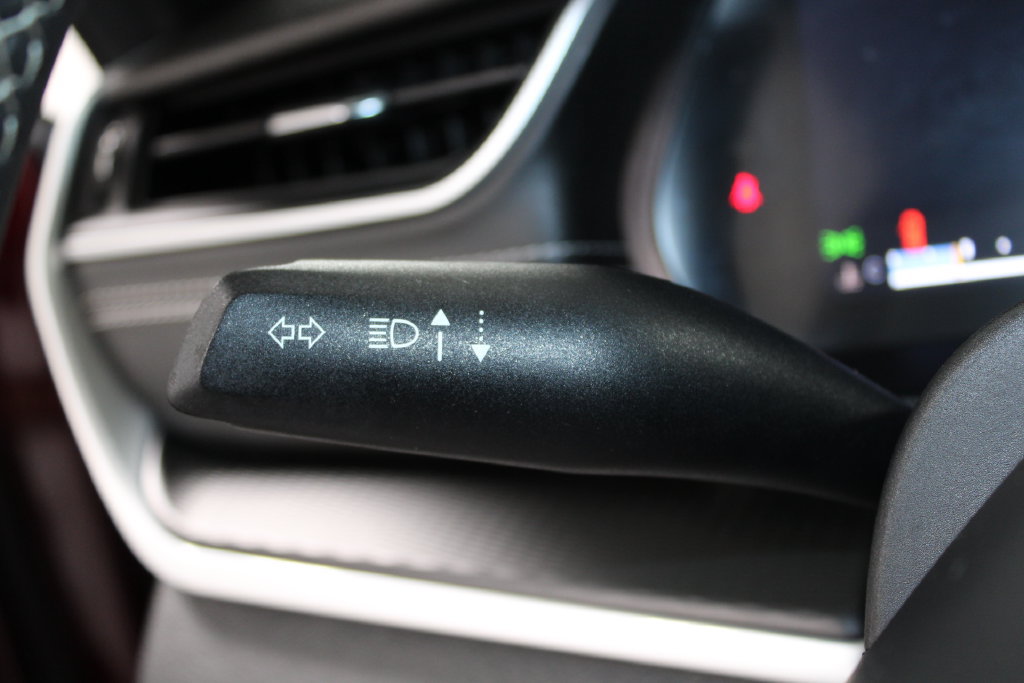 Used 2025 Jeep Grand Cherokee Altitude AWD/4WD image 37