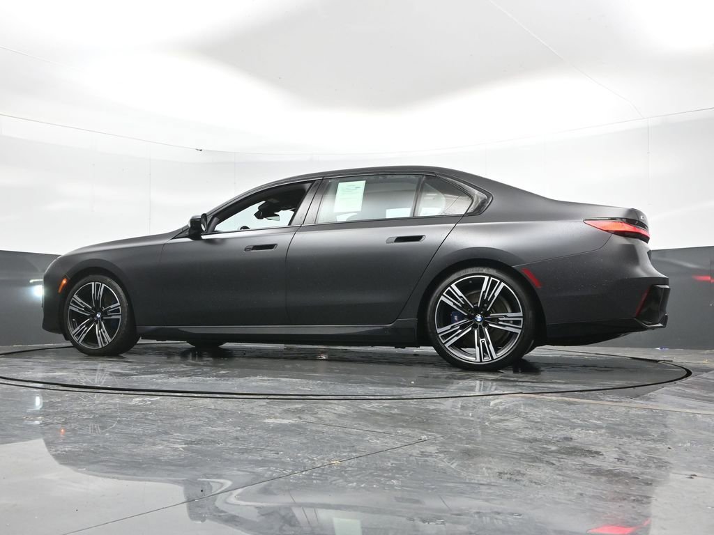 Used 2023 BMW i7 xDrive60 image 53