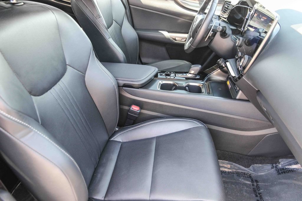 Certified 2025 Lexus NX 350 AWD w/ Premium Package image 18