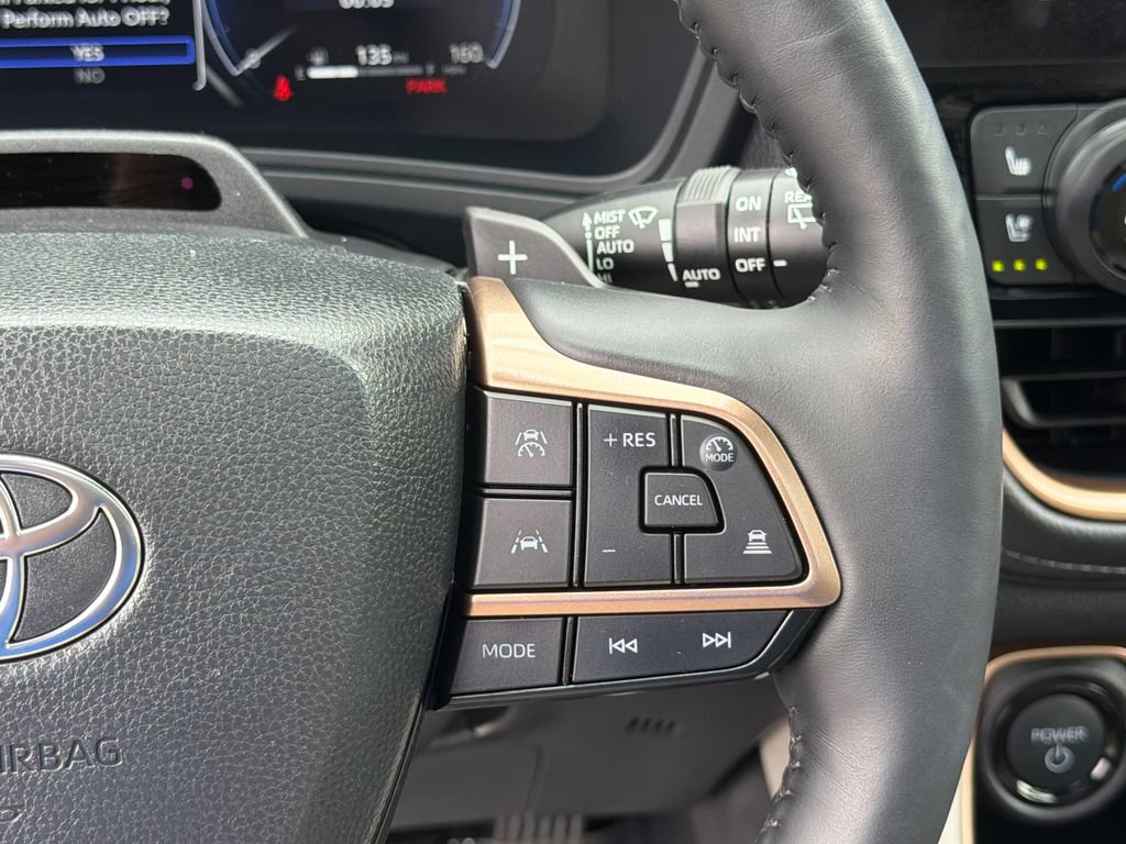 Used 2025 Toyota Grand Highlander AWD Hybrid image 30