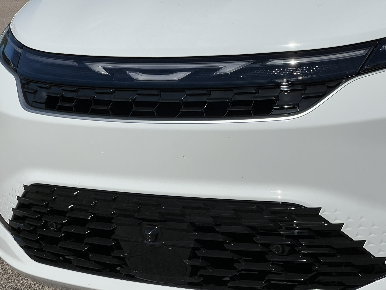 New 2027 Chrysler Pacifica Limited AWD/4WD image 46