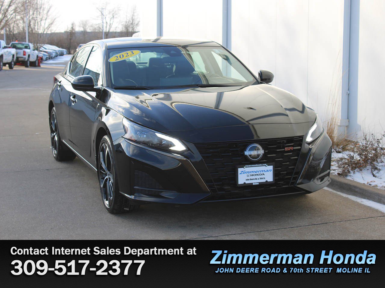 Used 2023 Nissan Altima 2.5 SR w/ SR Premium Package image 3