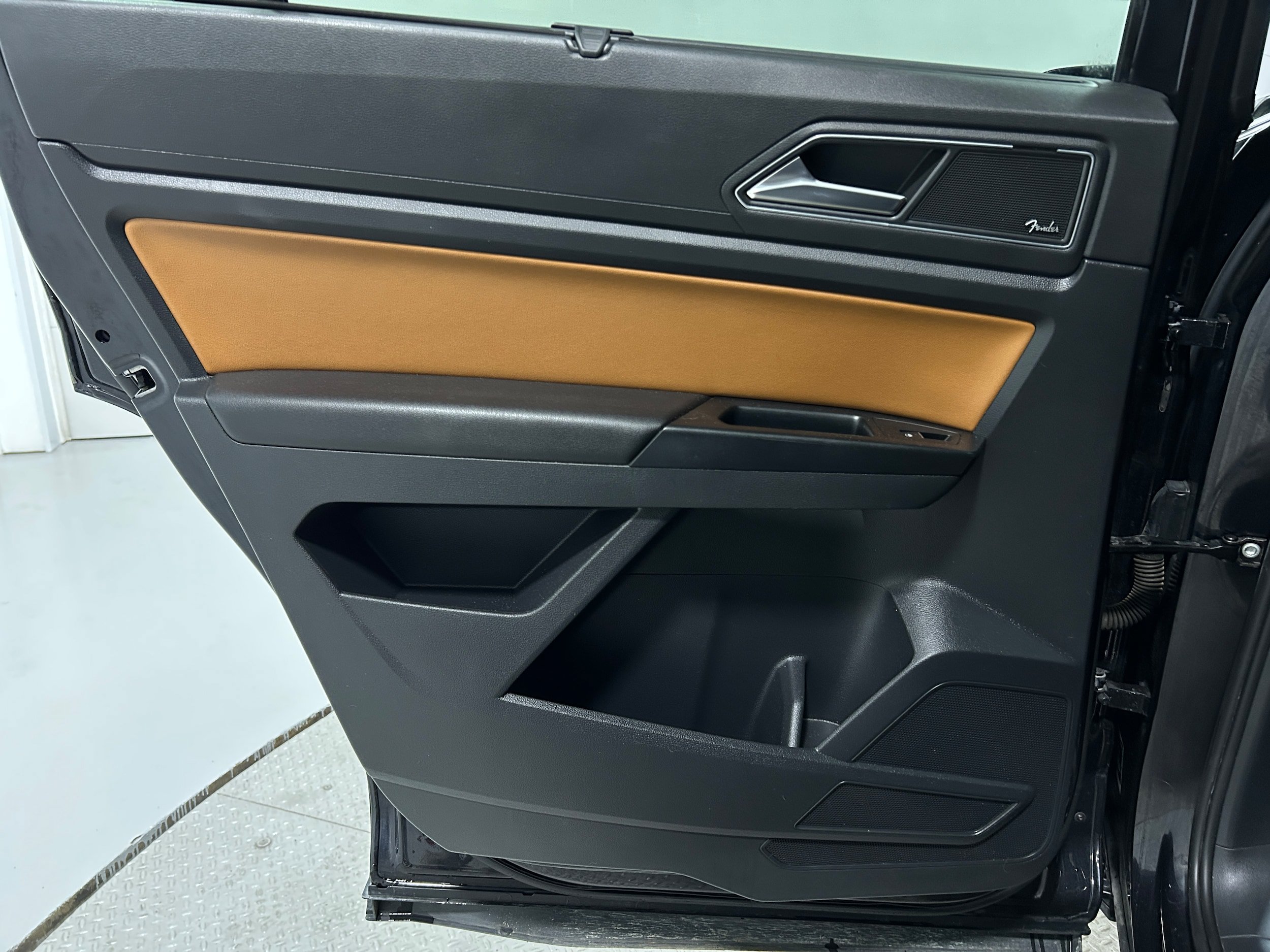 Used 2019 Volkswagen Atlas SEL Premium AWD/4WD image 27
