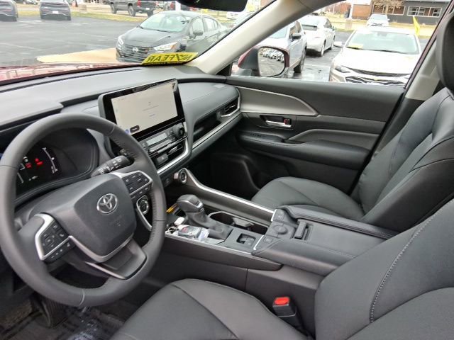 Used 2025 Toyota Grand Highlander AWD Hybrid image 18