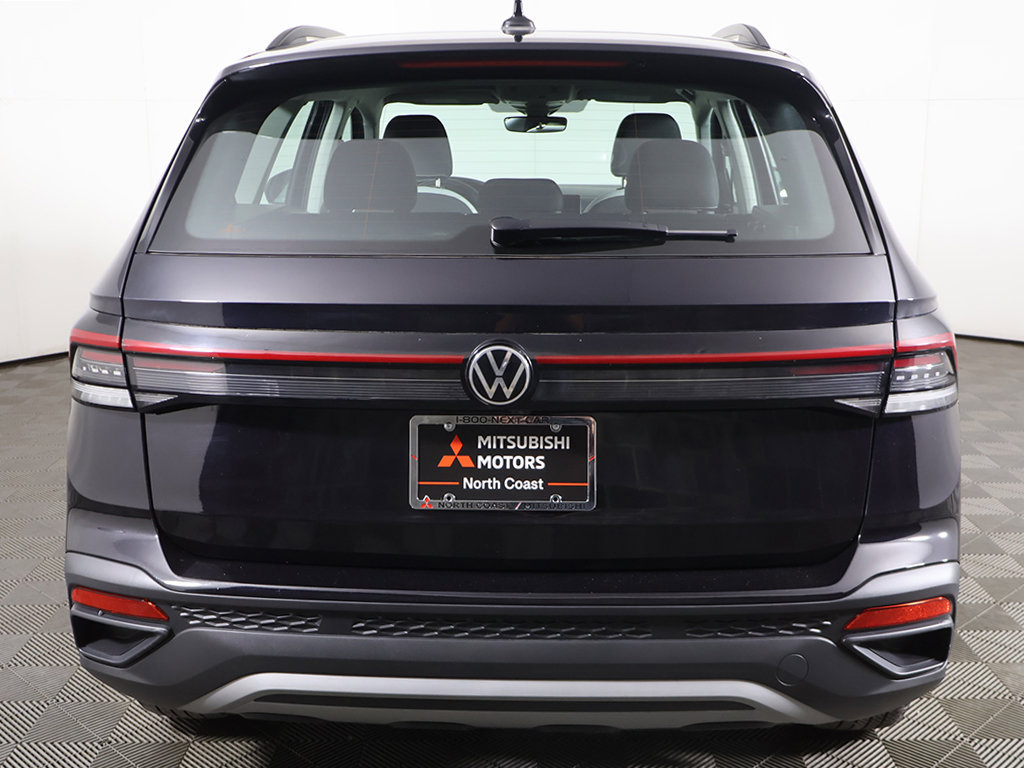Used 2025 Volkswagen Taos S AWD/4WD image 12