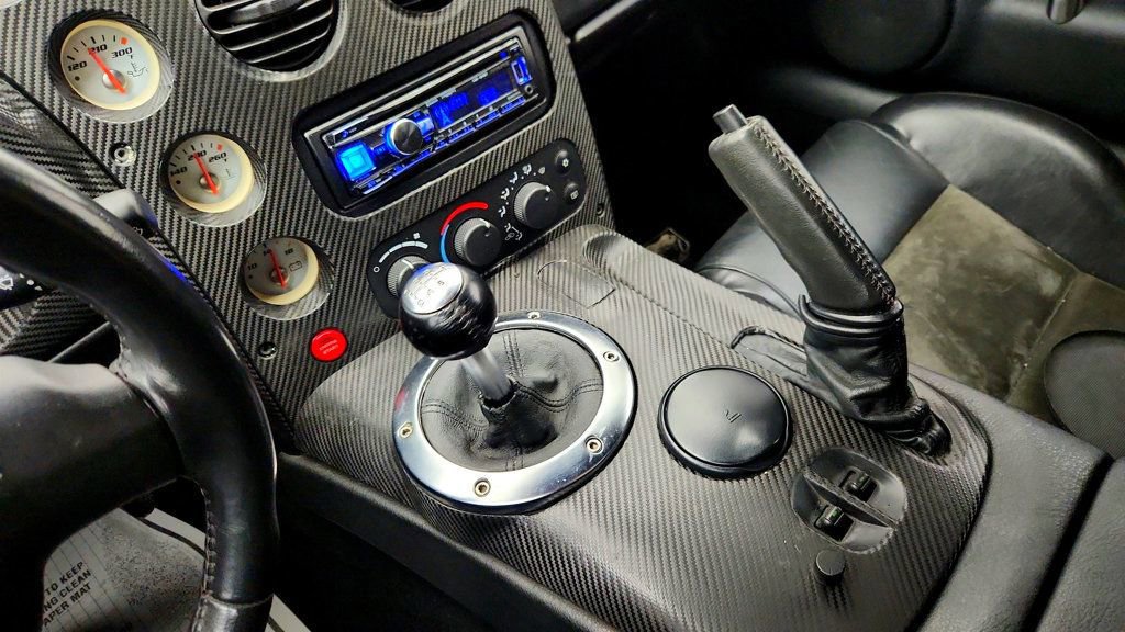 Used 2004 Dodge Viper SRT-10 RWD image 16
