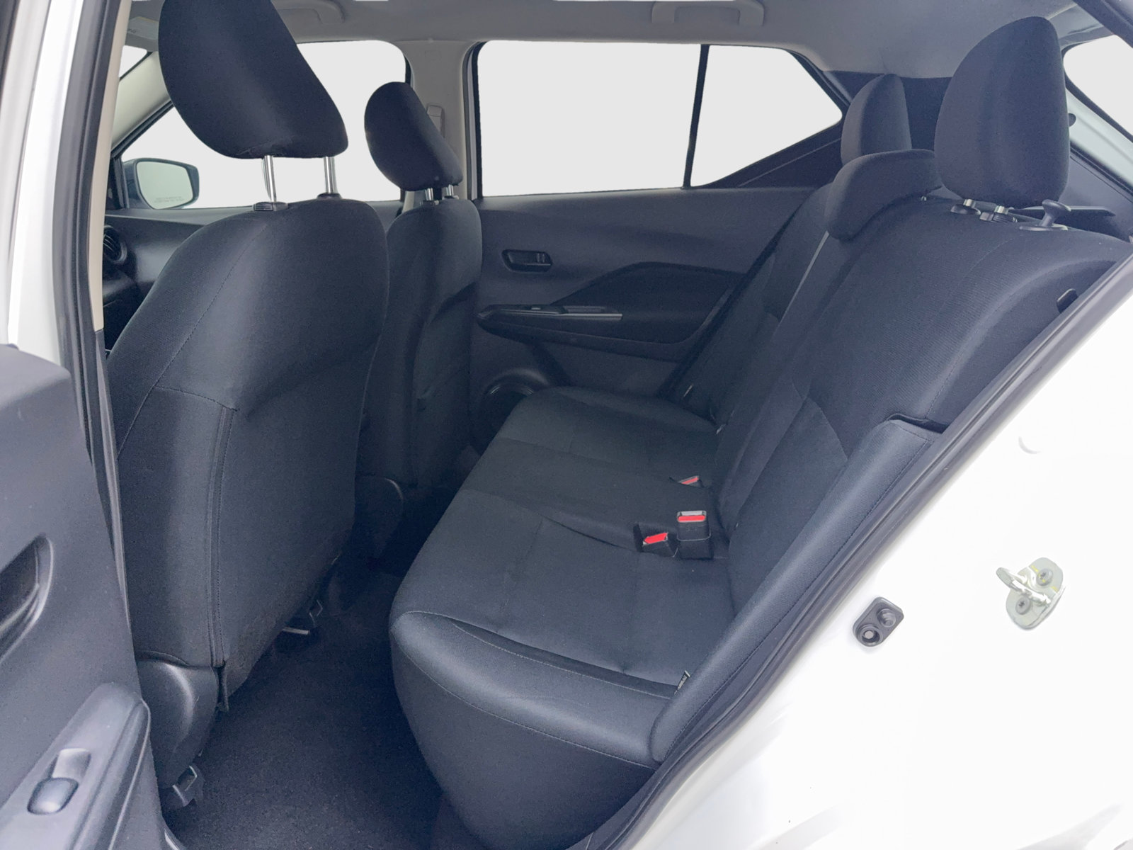 Used 2023 Nissan Kicks S FWD image 38