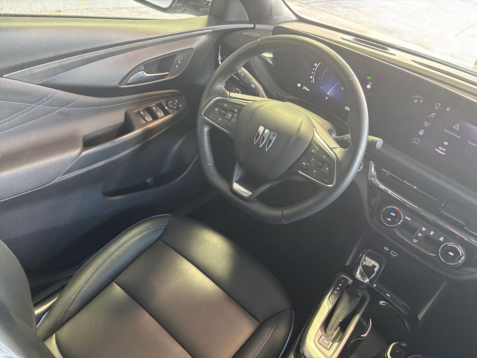 Used 2025 Buick Envista Sport Touring image 33