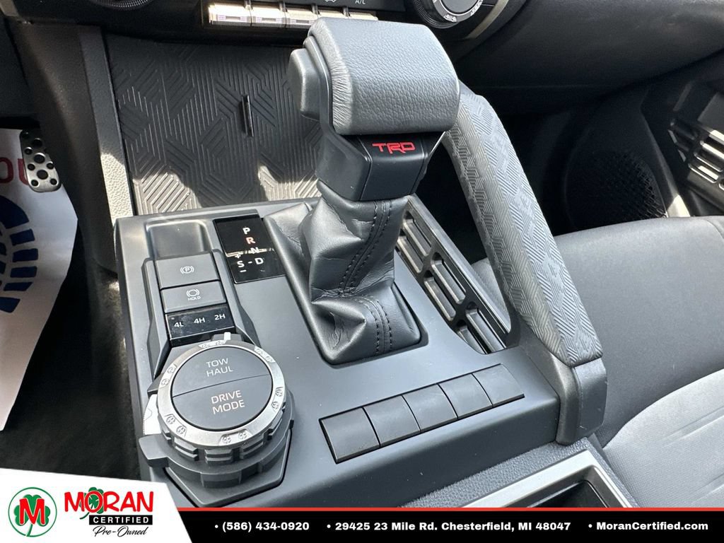 Used 2025 Toyota Tacoma TRD Sport AWD/4WD image 26