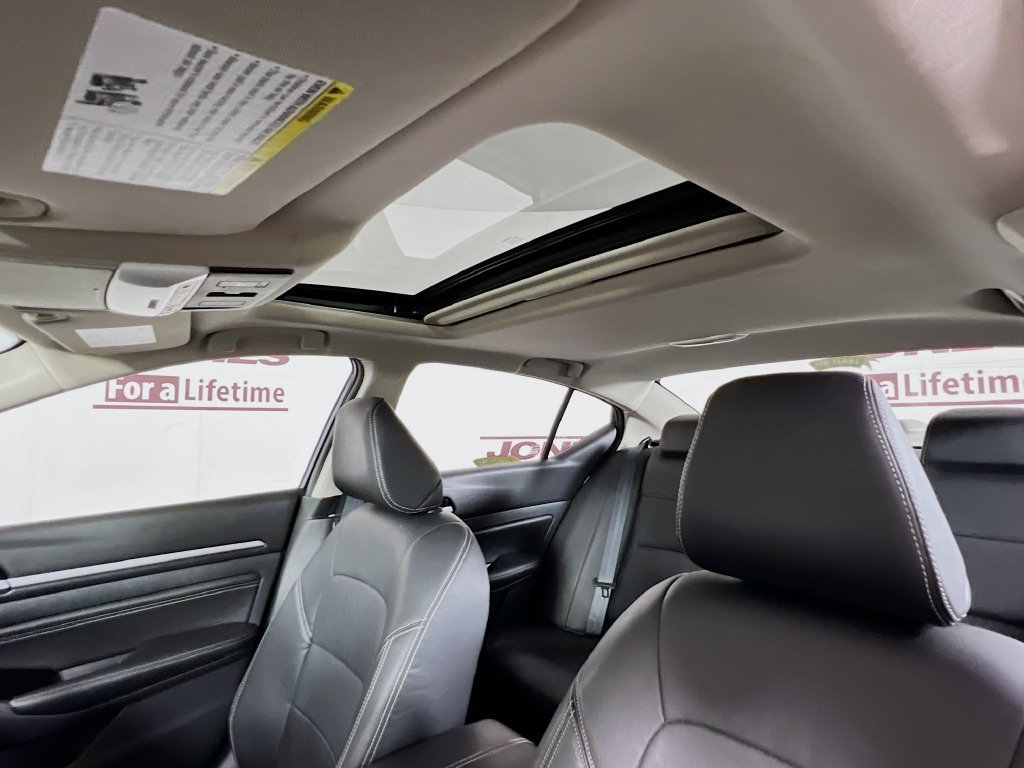 Used 2021 Nissan Altima 2.5 SL AWD/4WD image 12