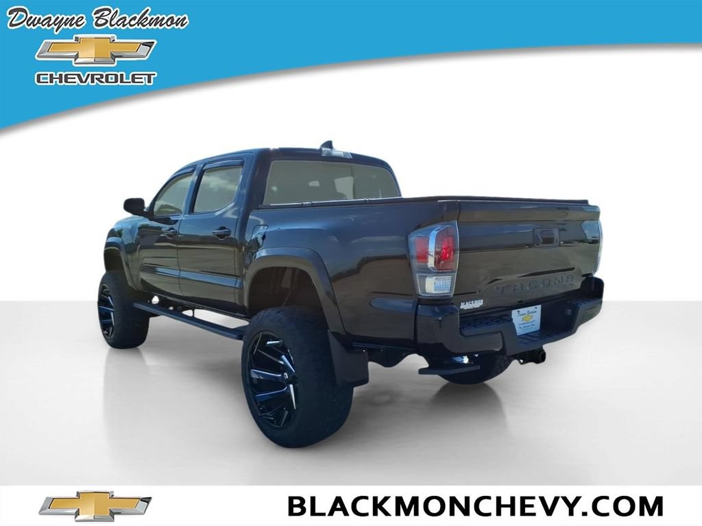 Used 2023 Toyota Tacoma TRD Sport AWD/4WD image 4