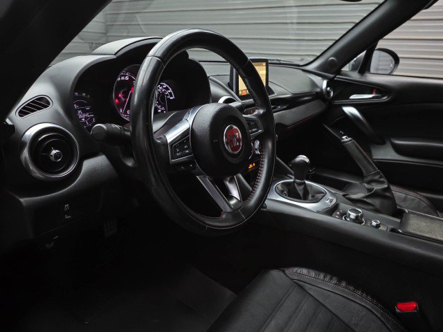 Used 2017 FIAT 124 Spider Abarth RWD image 13