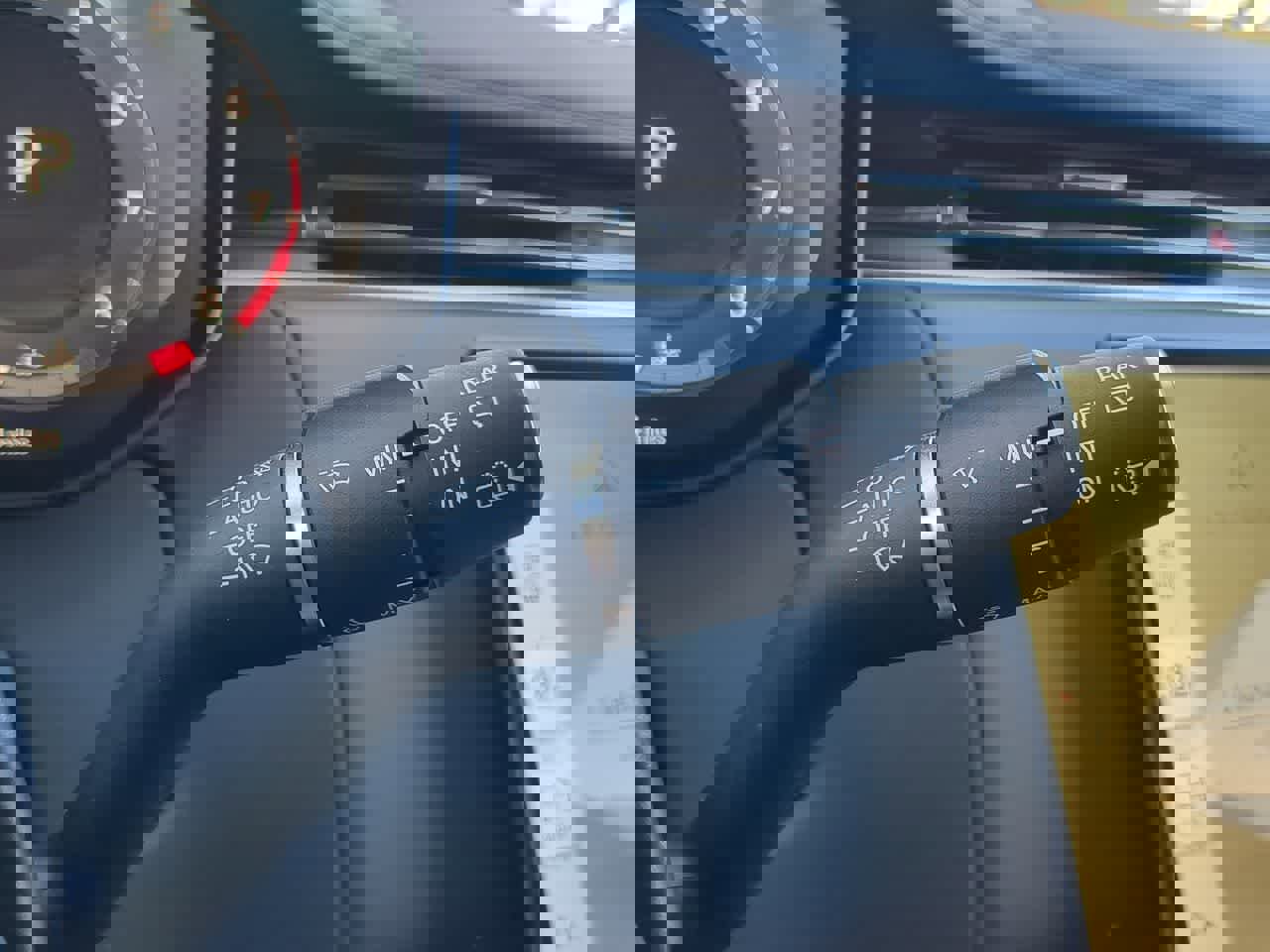 New 2025 Land Rover Range Rover Long Wheelbase Autobiography image 27