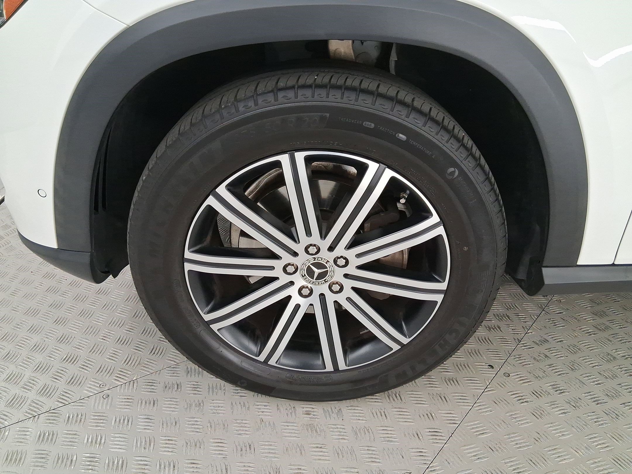 Used 2024 Mercedes-Benz GLE 350 4MATIC image 11