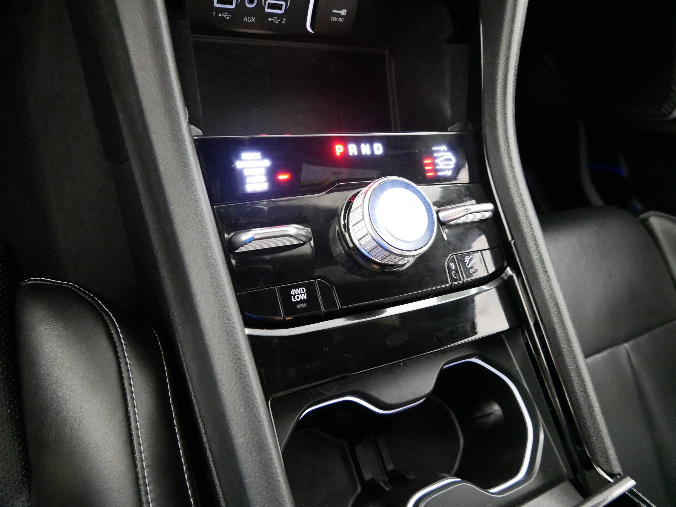 Used 2022 Jeep Grand Cherokee Overland w/ Luxury Tech Group IV image 24