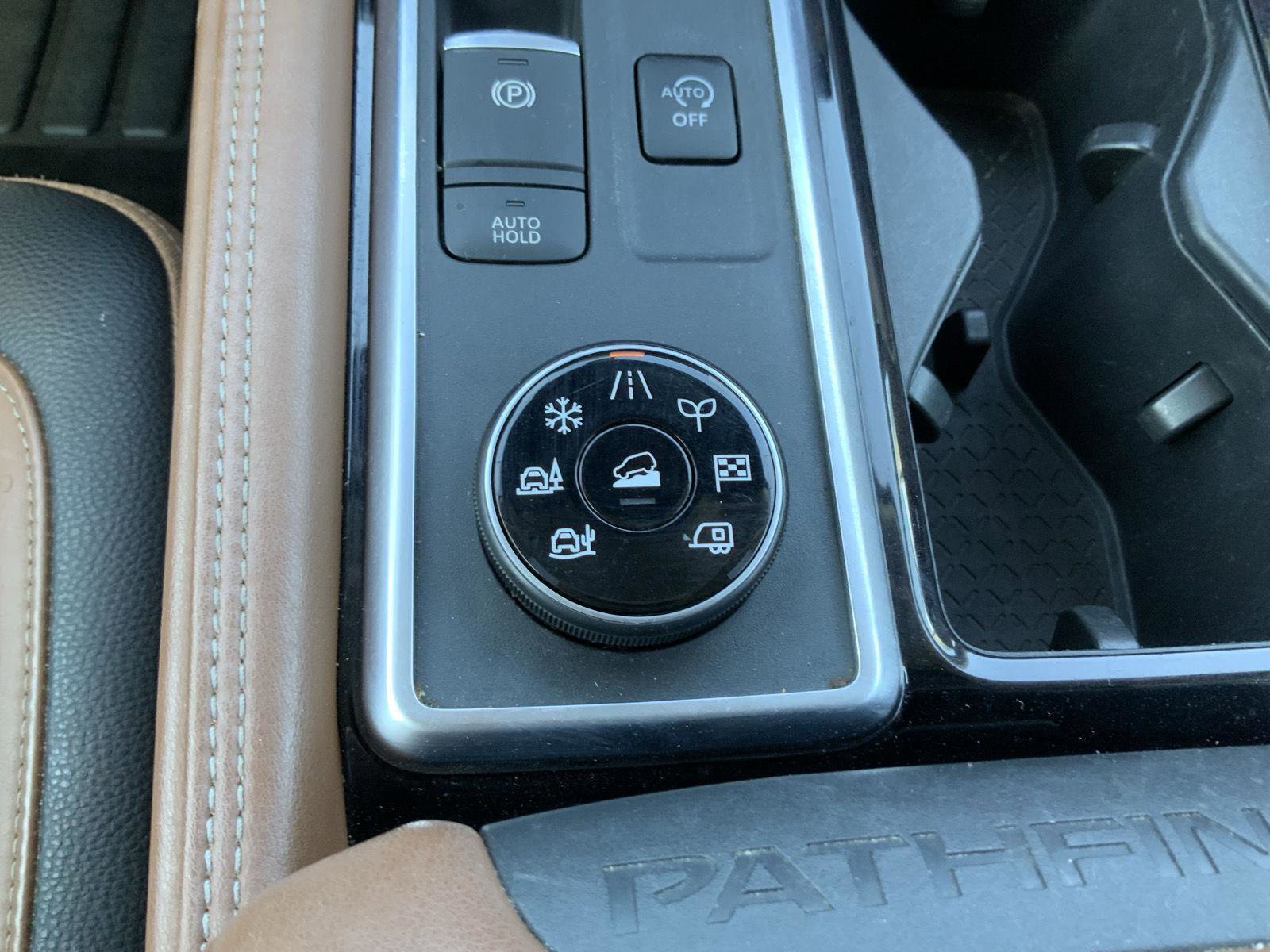 Used 2023 Nissan Pathfinder Platinum image 48