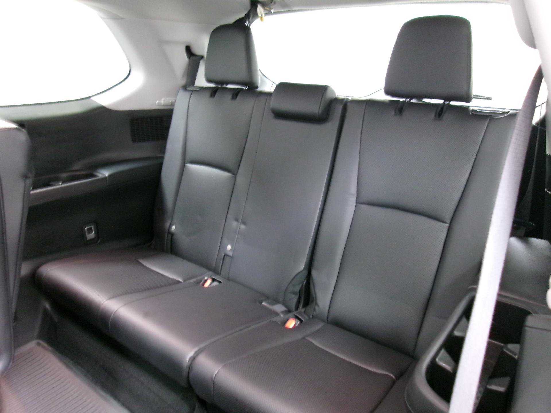 Used 2024 Toyota Grand Highlander AWD image 12