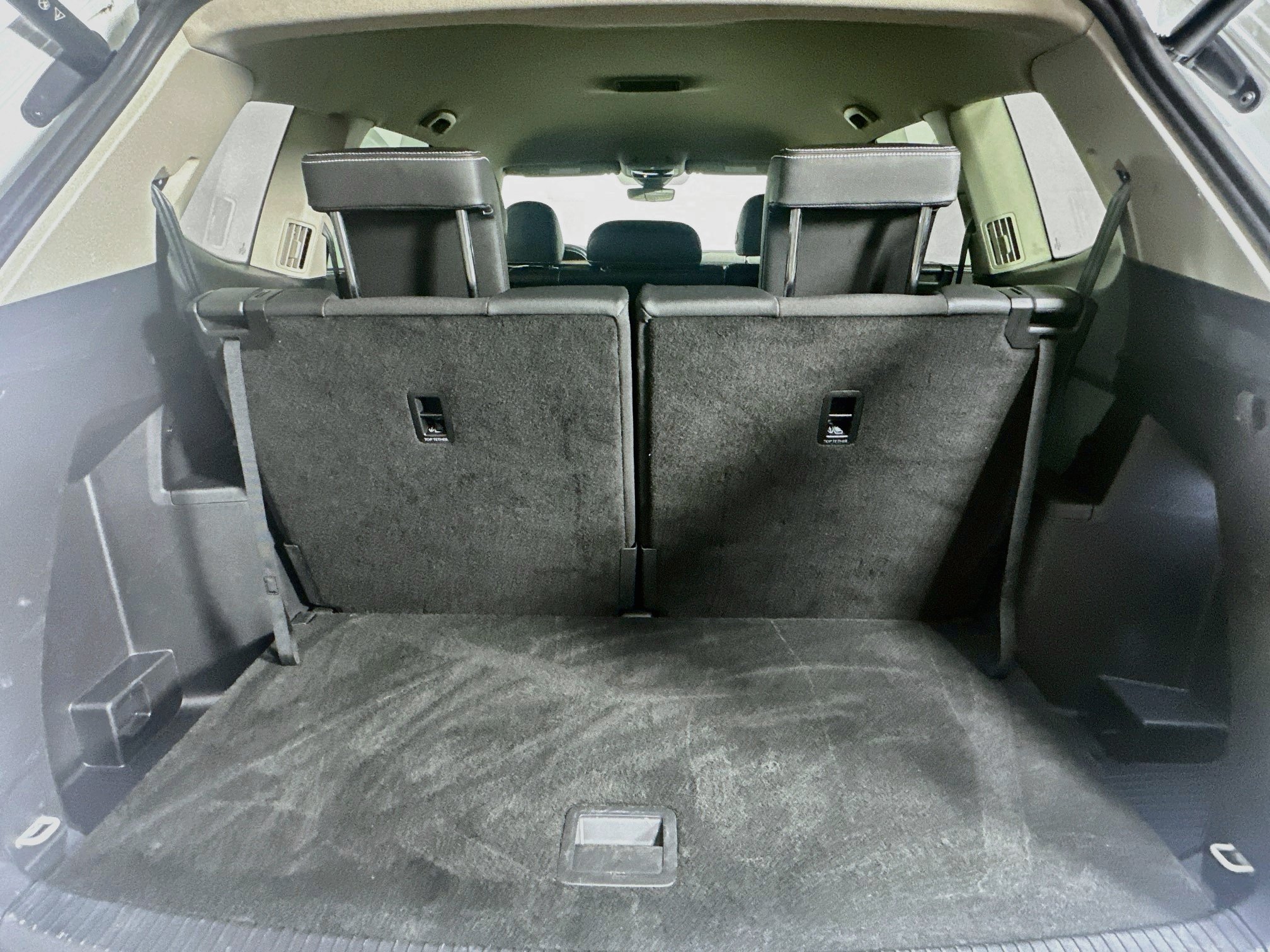 Used 2025 Volkswagen Atlas SE FWD image 29