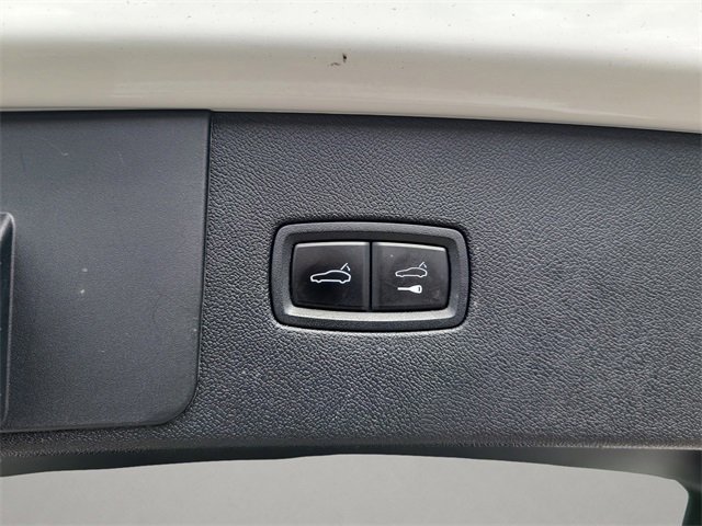 Used 2021 Porsche Cayenne image 30