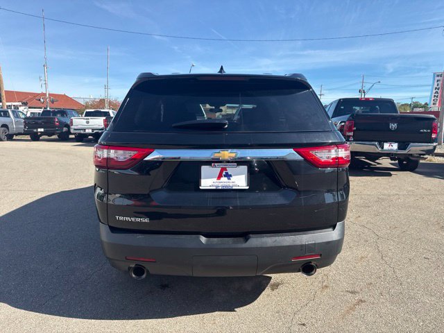 Used 2021 Chevrolet Traverse LS FWD image 4