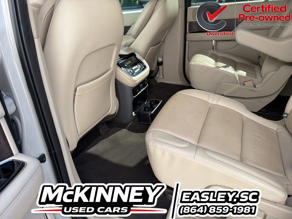 Used 2020 Lincoln Navigator 2WD image 46