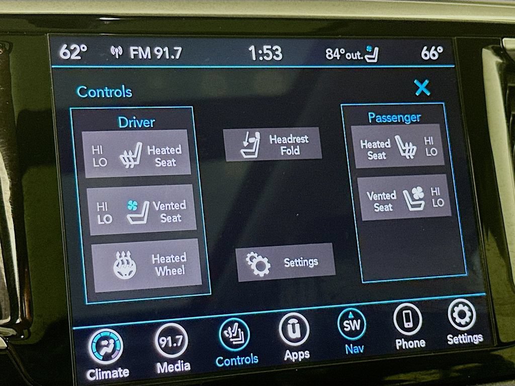 Used 2019 Chrysler Pacifica Limited FWD image 28