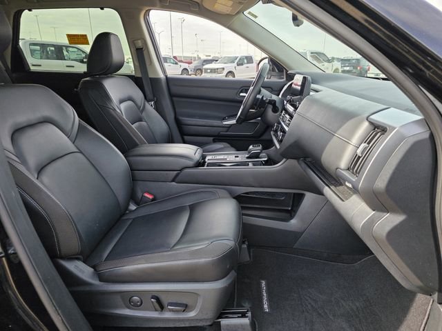 Used 2023 Nissan Pathfinder SL image 26