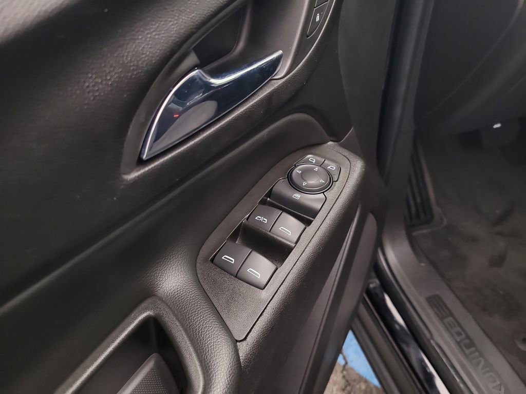 Used 2022 Chevrolet Equinox LT image 11