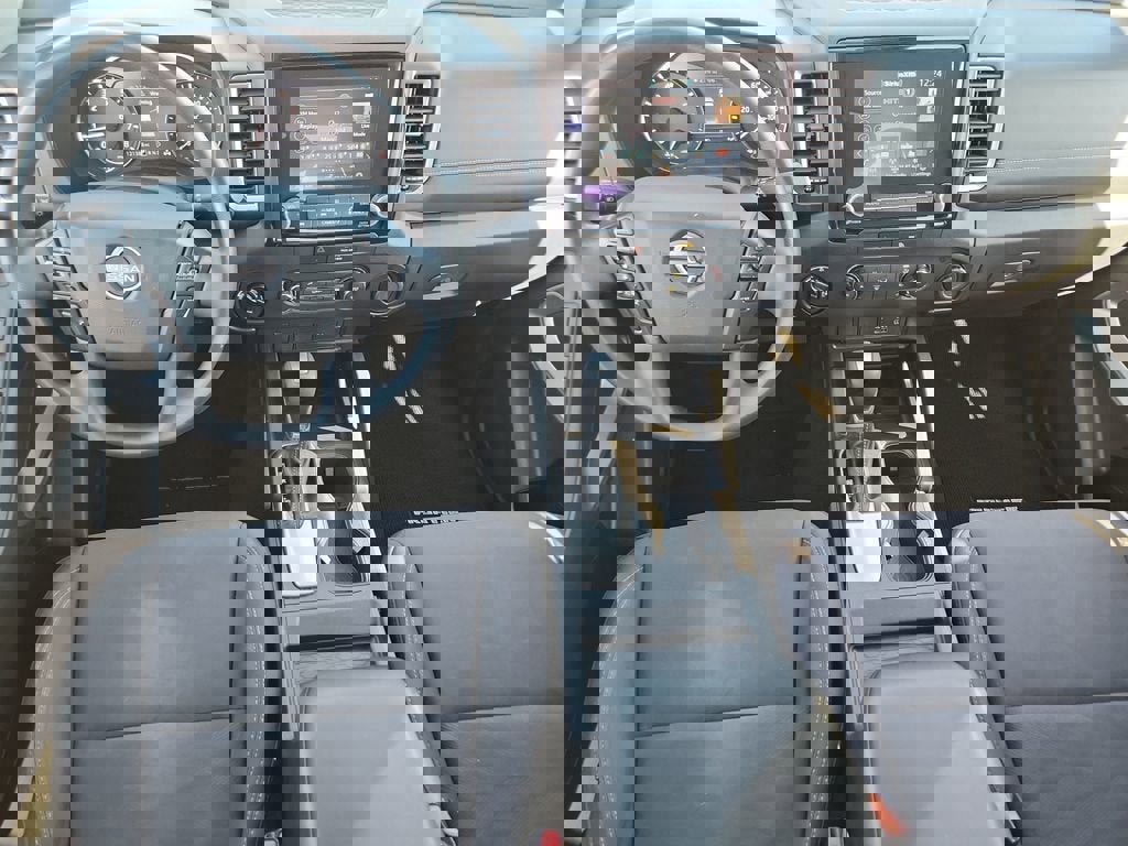 Used 2022 Nissan Frontier SV image 10