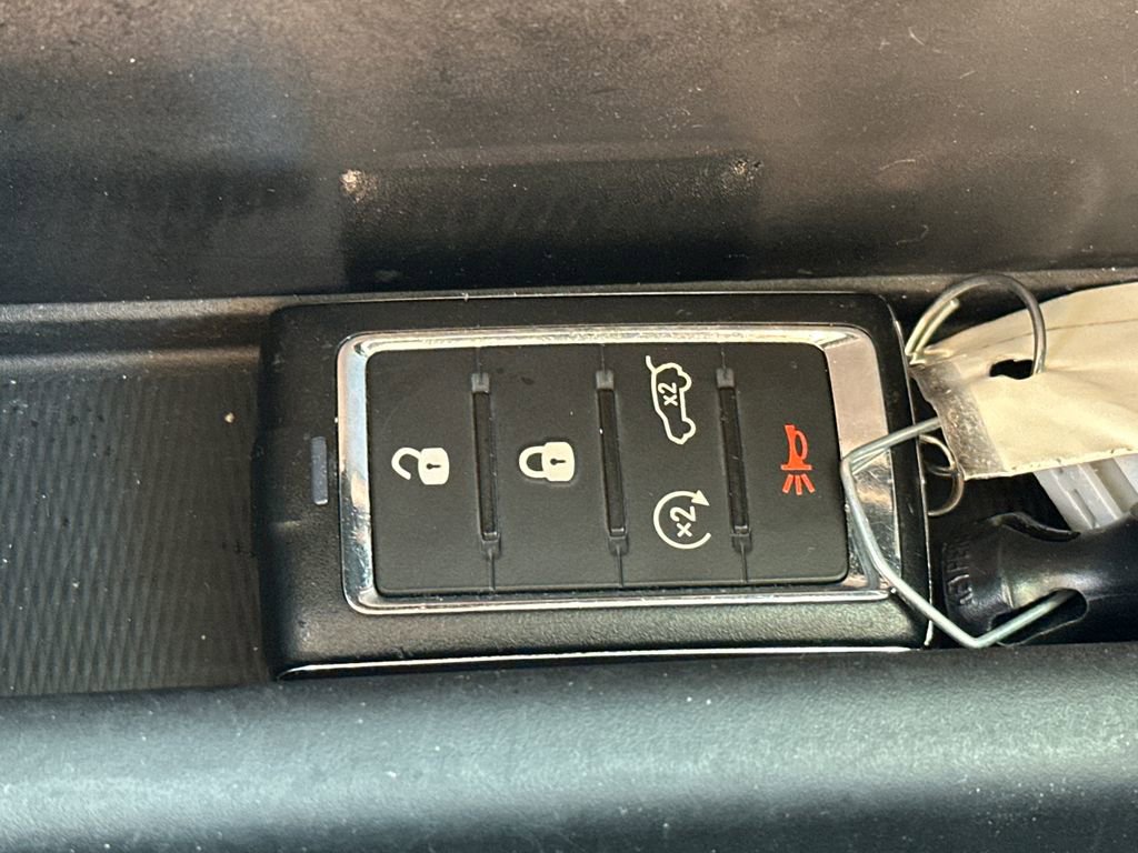 Used 2023 Jeep Grand Cherokee Overland image 33