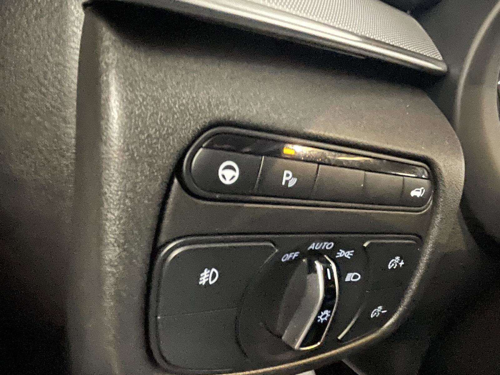 Certified 2021 INFINITI QX50 Essential w/ Convenience Package image 16