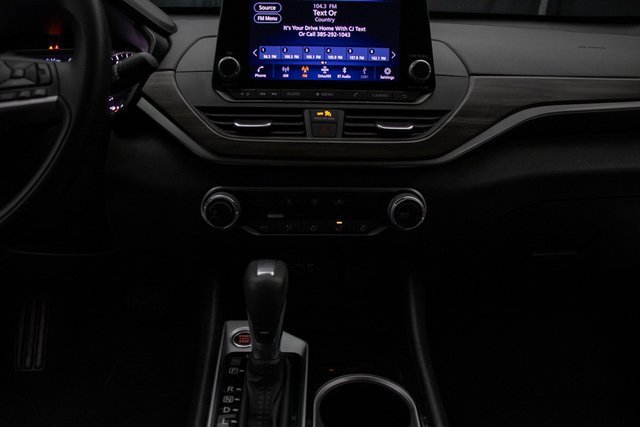 Used 2024 Nissan Altima 2.5 SV image 23