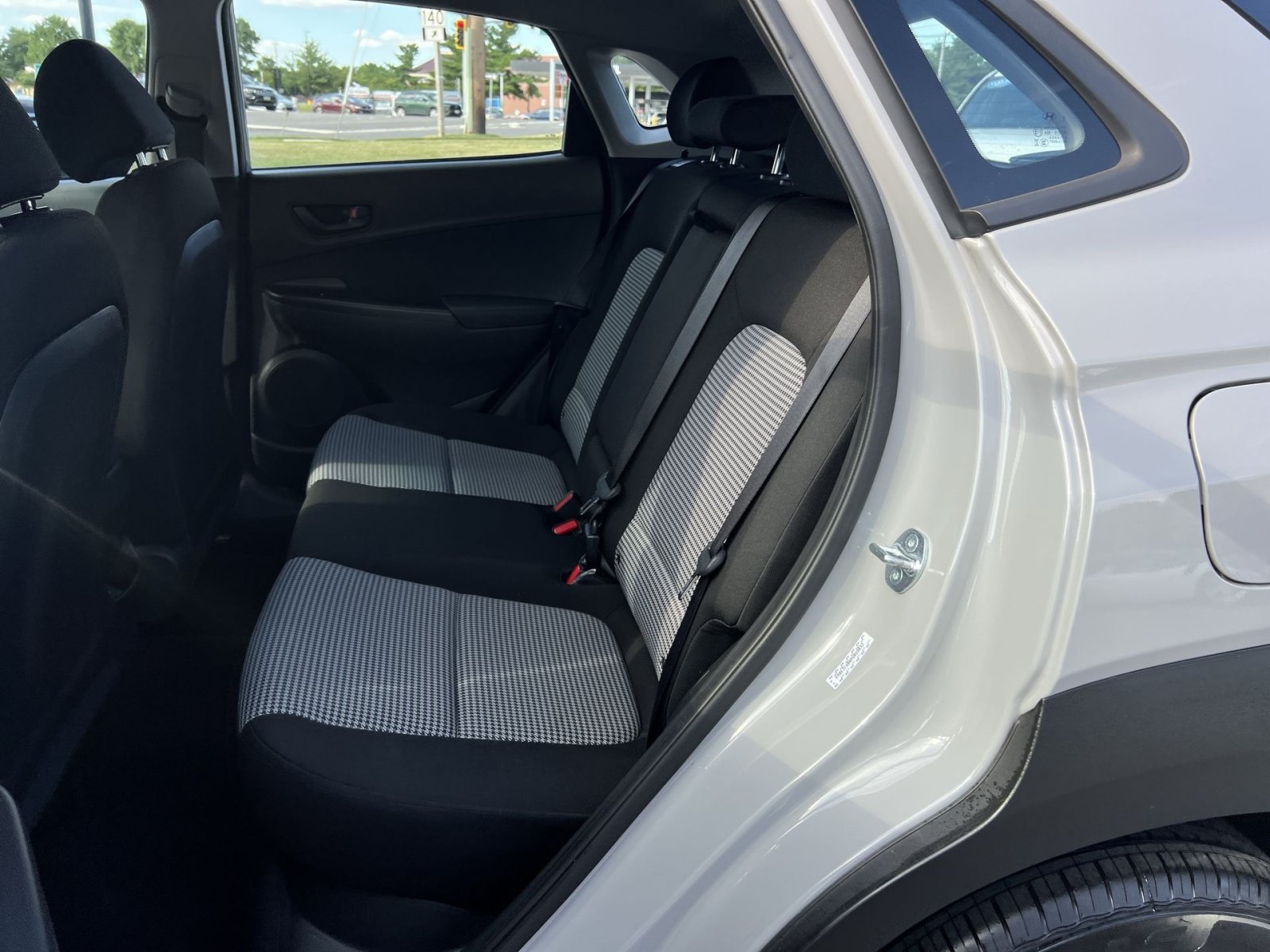 Used 2023 Hyundai Kona SE AWD/4WD image 22
