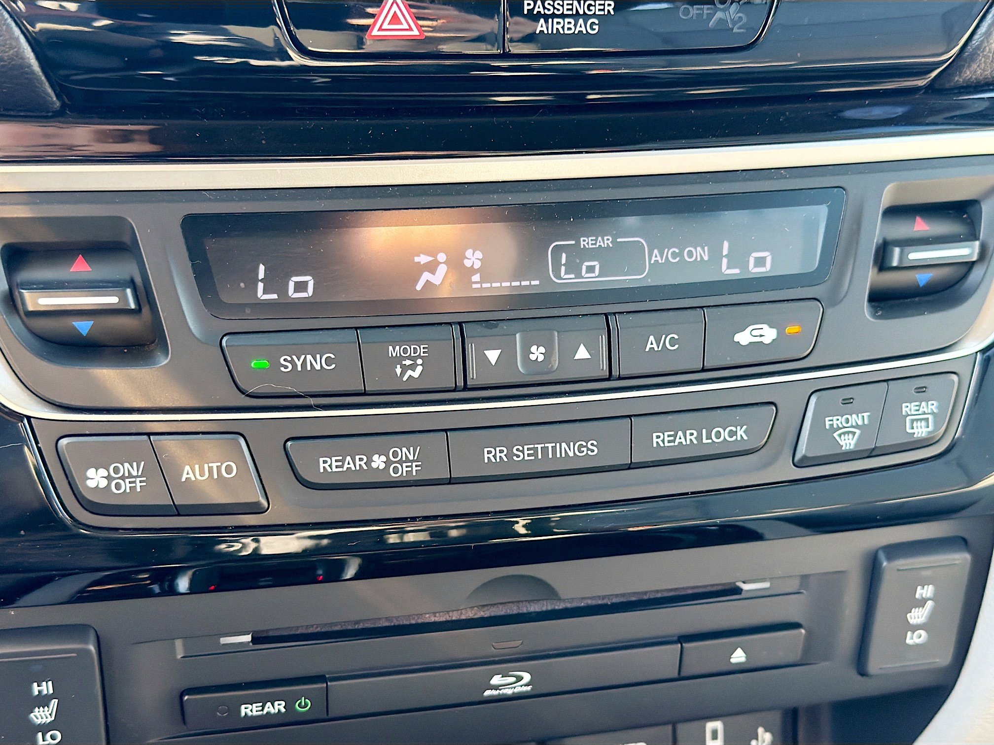 Used 2017 Honda Pilot Touring image 36