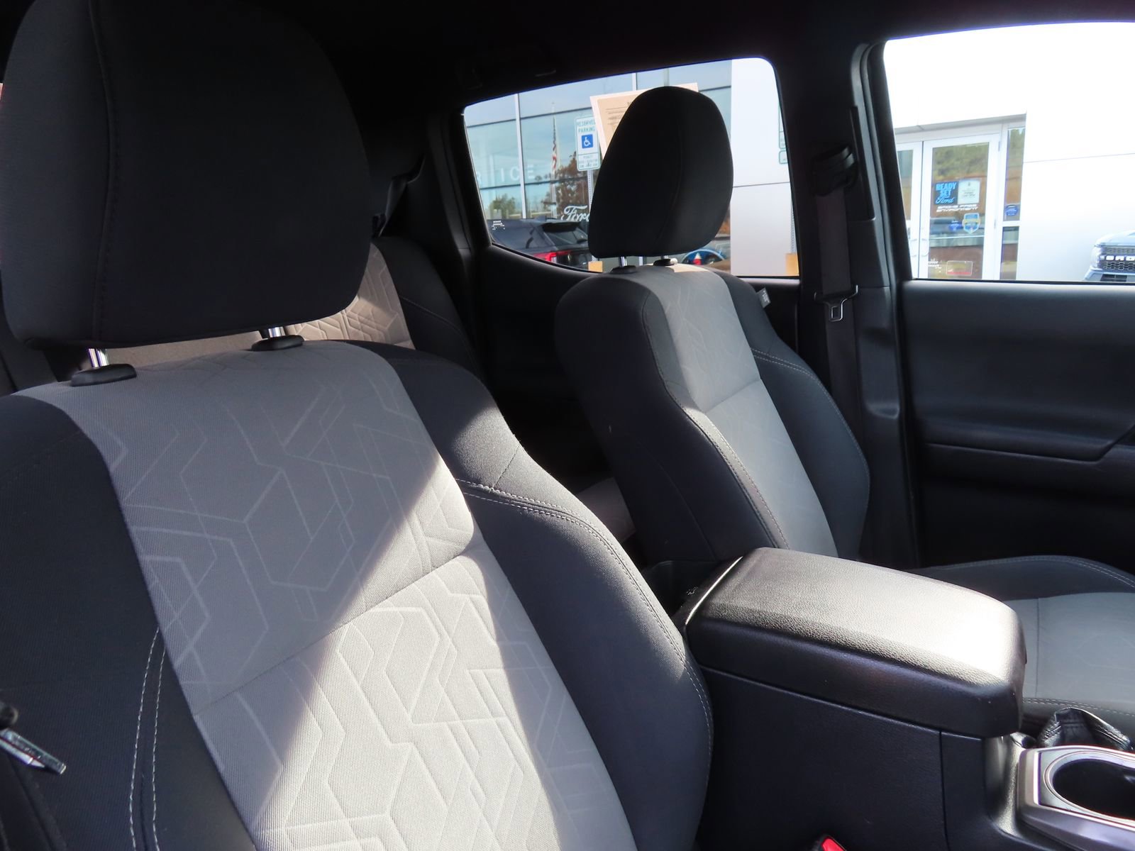 Used 2021 Toyota Tacoma TRD Sport image 34