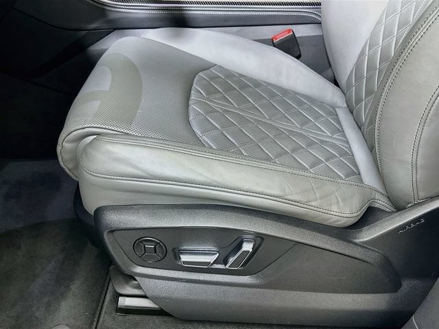 Used 2022 Audi SQ8 Prestige w/ Prestige Package AWD/4WD image 20