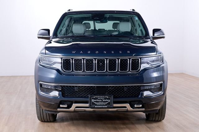 Used 2023 Jeep Wagoneer Series III w/ Premium Group I image 2