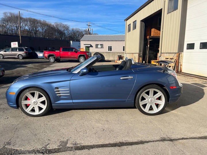 Used 2005 Chrysler Crossfire Limited RWD image 4