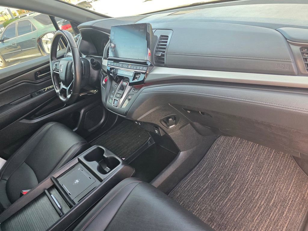 Used 2025 Honda Odyssey Sport-L image 23